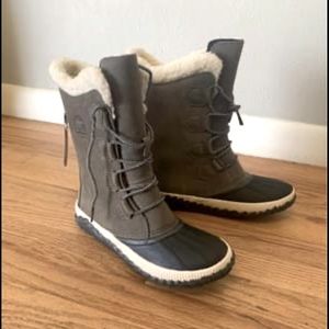 Sorel Out N About Tall Boots Size 8